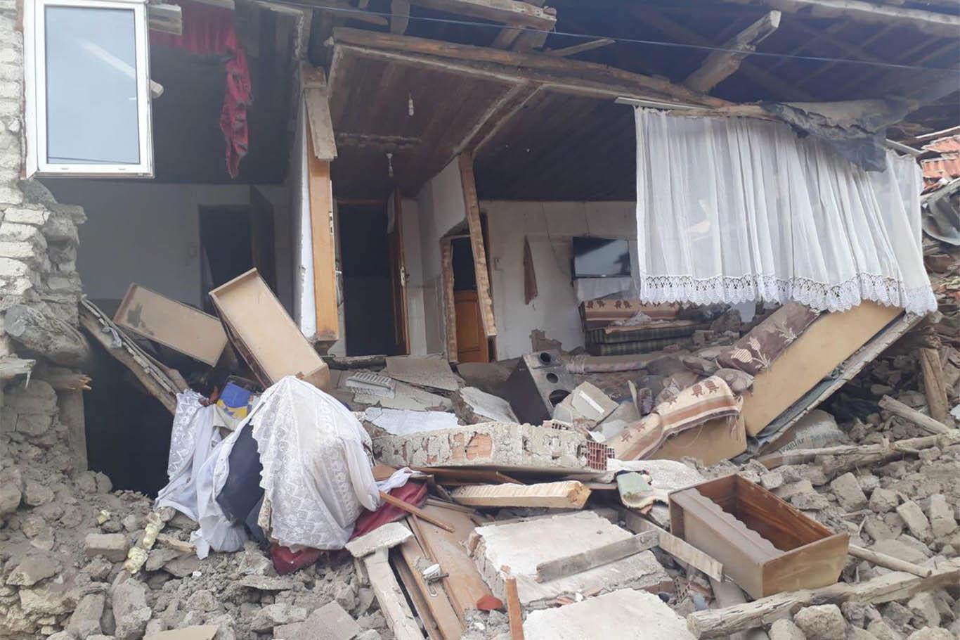 Denizli'deki depremin ardından 172 artçı deprem